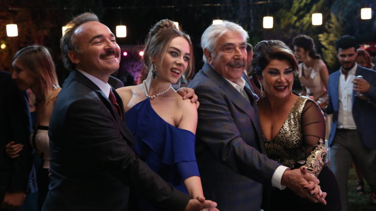 Gülmekten Karnınıza Ağrılar Girecek 4 Yerli Komedi Filmi