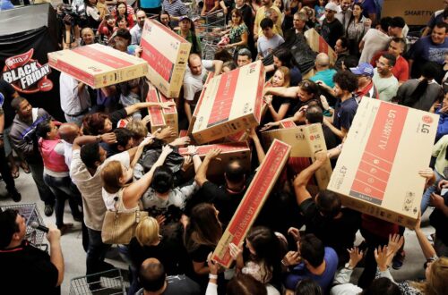 Efrahim: Alışveriş Çılgınlığı Günü Olarak Bildiğimiz Black Friday (Kara Cuma) Nedir?
