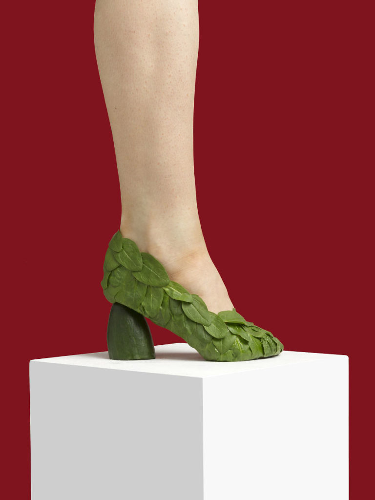 Efrahim: Gündelik Nesnelerden Oluşturulan Benzersiz Topuklu Ayakkabı Tasarımları