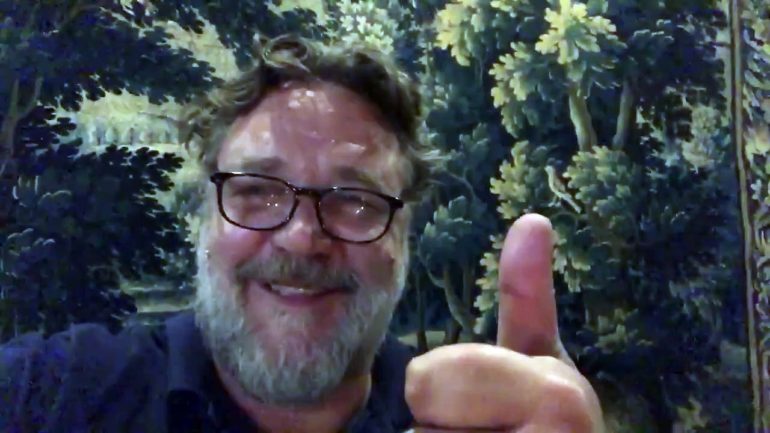 Russell Crowe’dan Cem Yılmaz’a Karakomik Filmler İçin Tebrik Videosu