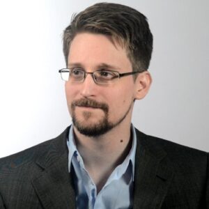 Efrahim: Eski NASA Çalışanı Edward Snowden’ın Uzaylı Keşifleriyle İlgili Açıklamaları Gündeme Oturdu!
