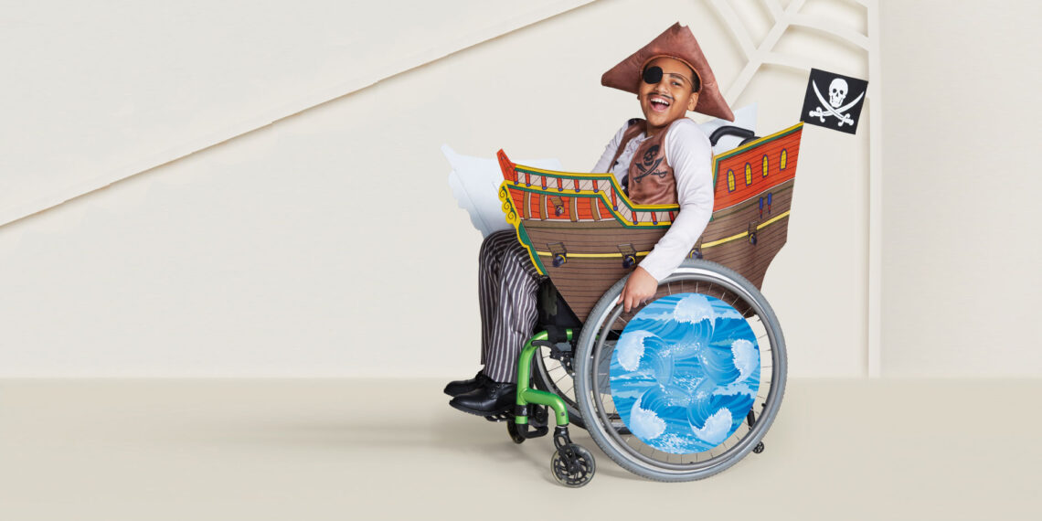 Efrahim: Yürüme Engelli Çocuklar İçin Birbirinden Büyüleyici Cadılar Bayramı Kostümleri