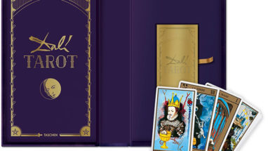Salvador Dali’nin Çizdiği Tarot Kartları Tekrar Basılıyor!