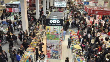 25. İzmir Kitap Fuarı, 30 Mayıs Tarihine Ertelendi