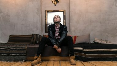 Ezhel, İlk Söyleşi Kitabı ‘Kazıdım Tırnaklarla’ ile Raflarda