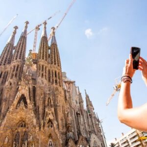 Muhammet Uysal: İspanya'da Turistik Yerler: Şehirler ve Tarihi Yapılar