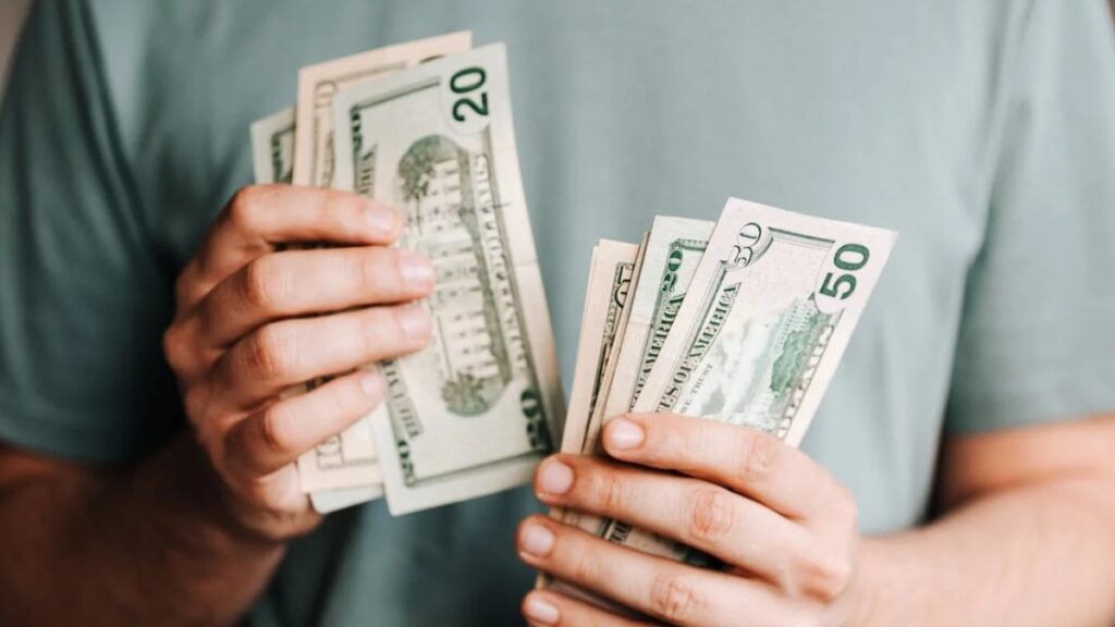 Muhammet Uysal: Kapitalist Ne Demek? Anlamı ve Kullanım Örnekleri 3 Muhammet Uysal: Kapitalist Ne Demek? Anlamı ve Kullanım Örnekleri