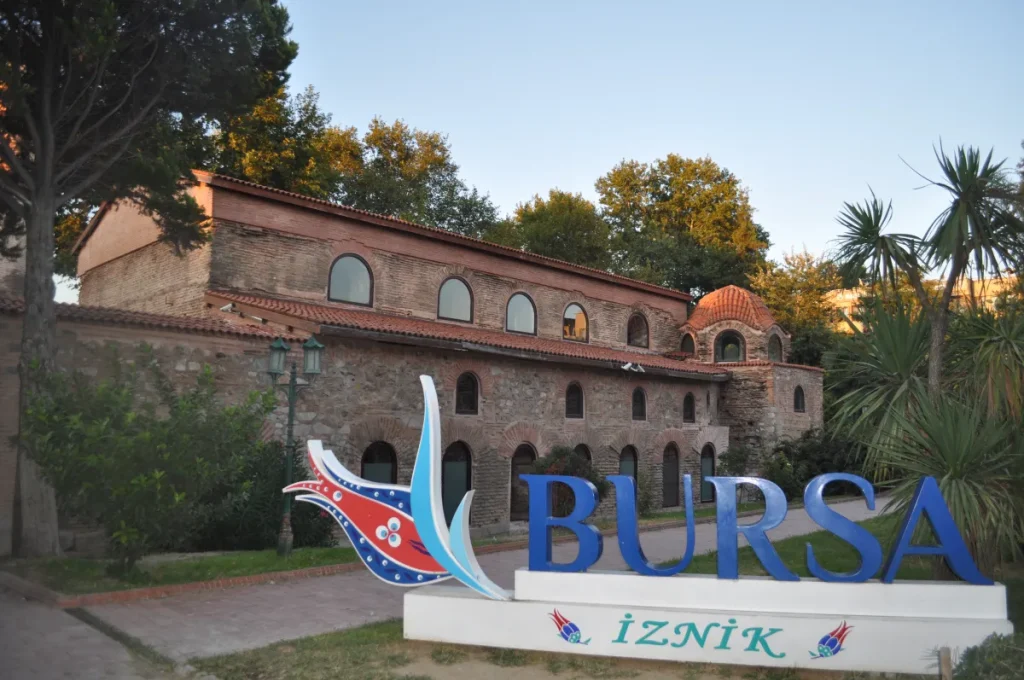 Muhammet Uysal: İznik'te Gezilecek Yerler: İznik Gezi Rehberi