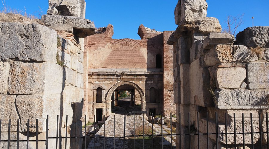 Muhammet Uysal: İznik'te Gezilecek Yerler: İznik Gezi Rehberi